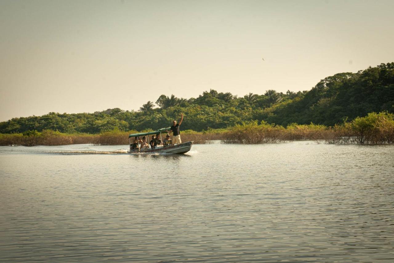 Amazonia Exxperience Hotel Manaus Bagian luar foto